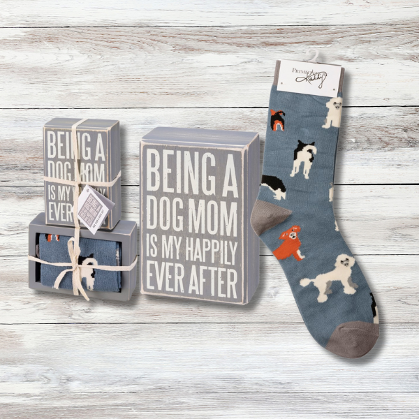 Dog Mom Box Sign & Sock Set